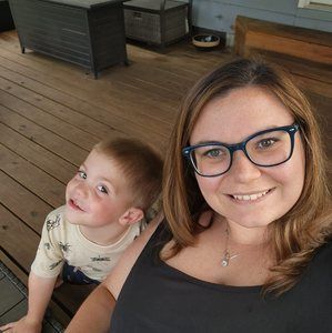 Meet your Posher, Kayla